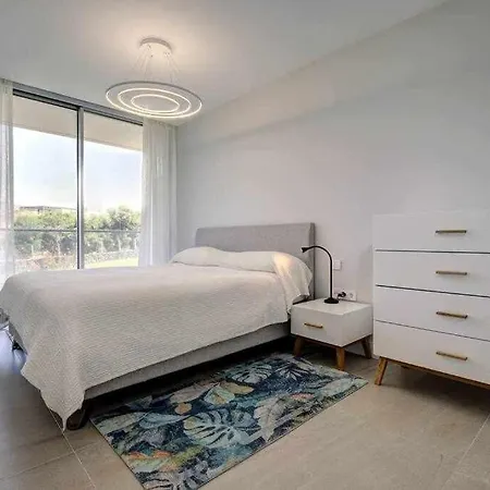 The Edge Lujoso Apartamento Con Vistas Al Mar Y Daire *