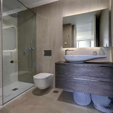 The Edge Lujoso Apartamento Con Vistas Al Mar Y Daire *