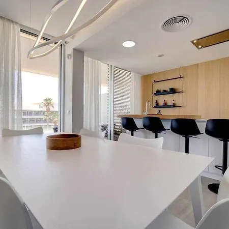 Daire The Edge Lujoso Apartamento Con Vistas Al Mar Y Estepona