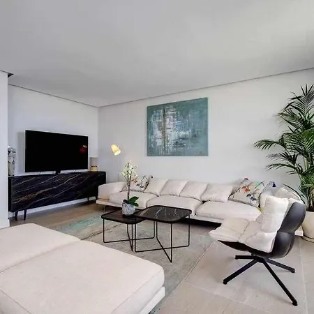 The Edge Lujoso Apartamento Con Vistas Al Mar Y Daire *